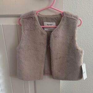Old Navy Plush Girls Vest in Soft Beige